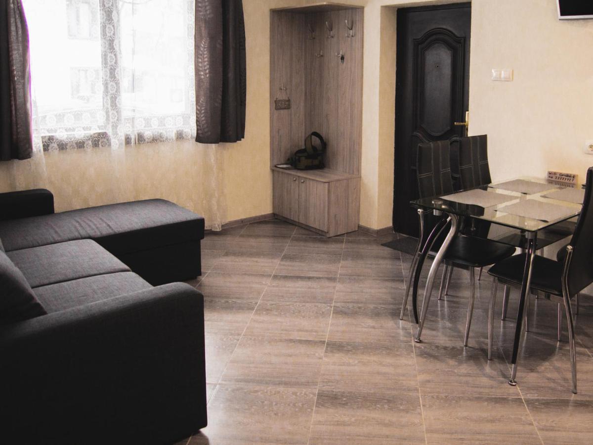 Hotel Relax Dobrinishte Esterno foto